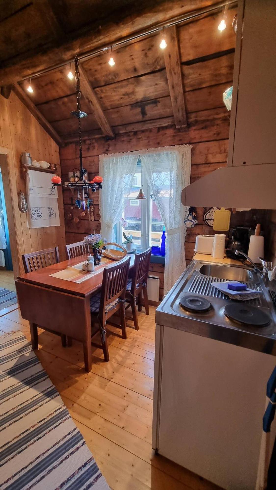 Koselig Rorbu Pa Tind Villa Sørvågen Dış mekan fotoğraf